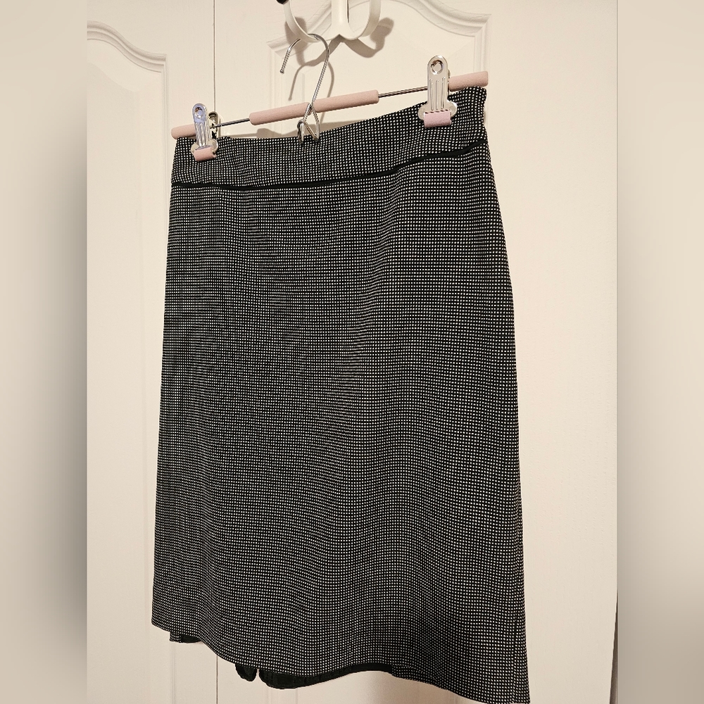 White house black market pencil skirt